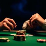 如何在實發撲克中提升你的技巧